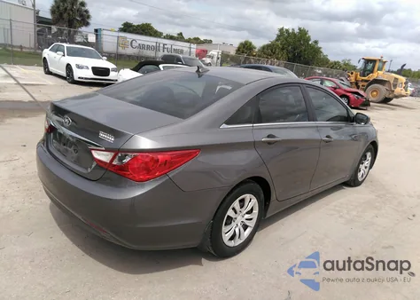2013 Hyundai Sonata Gls z USA, uszkodzony, nr VIN 5NPEB4AC3DH525983